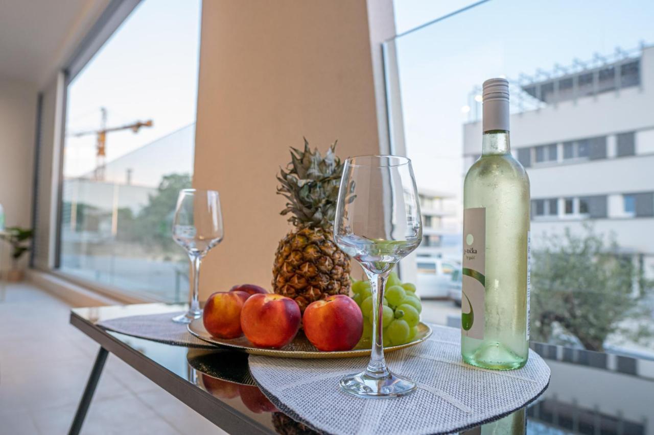 Golden Luxury Apartment Спліт Екстер'єр фото