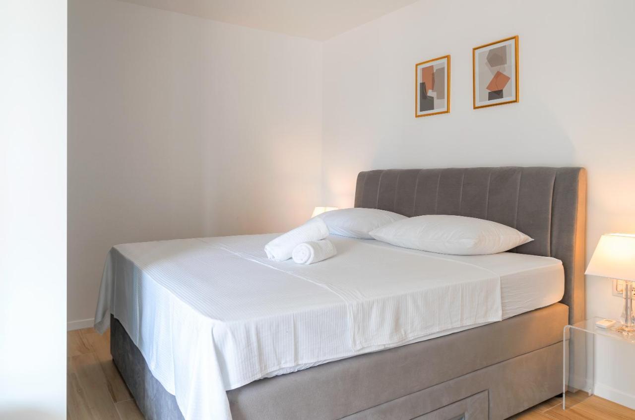 Golden Luxury Apartment Спліт Екстер'єр фото