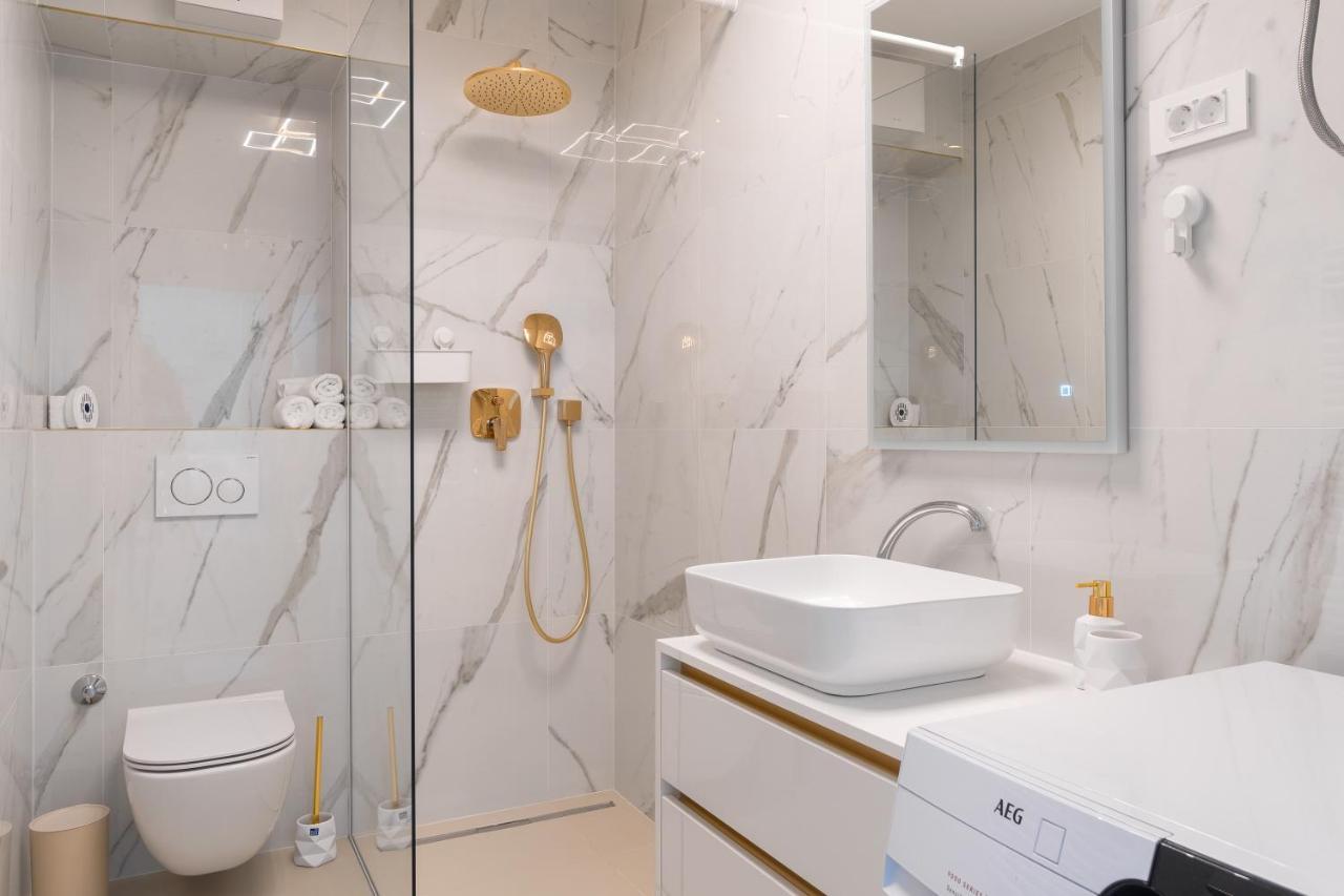 Golden Luxury Apartment Спліт Екстер'єр фото